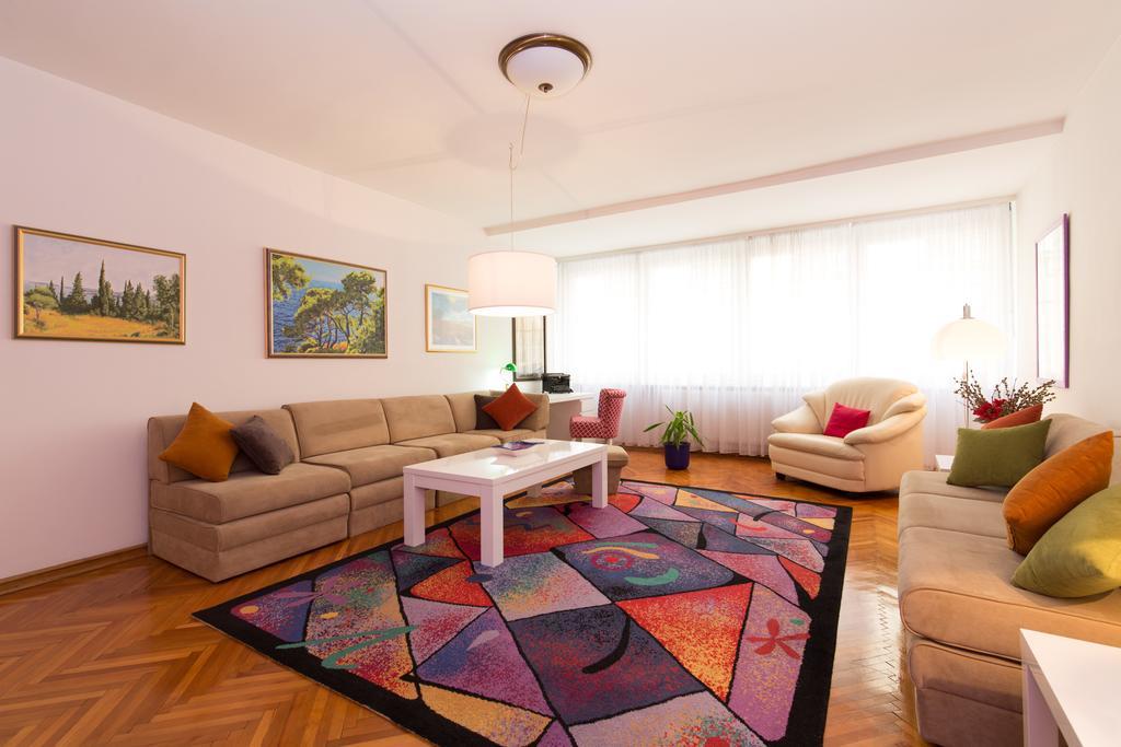 Apartment Gloria Сараево Экстерьер фото